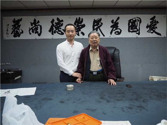 浦君总经理与中国书法家协会副主席李铎先生合影